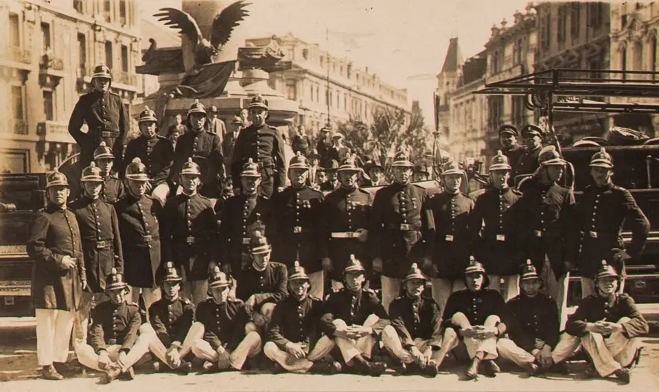 La compañía formada, en una imagen del archivo histórico
